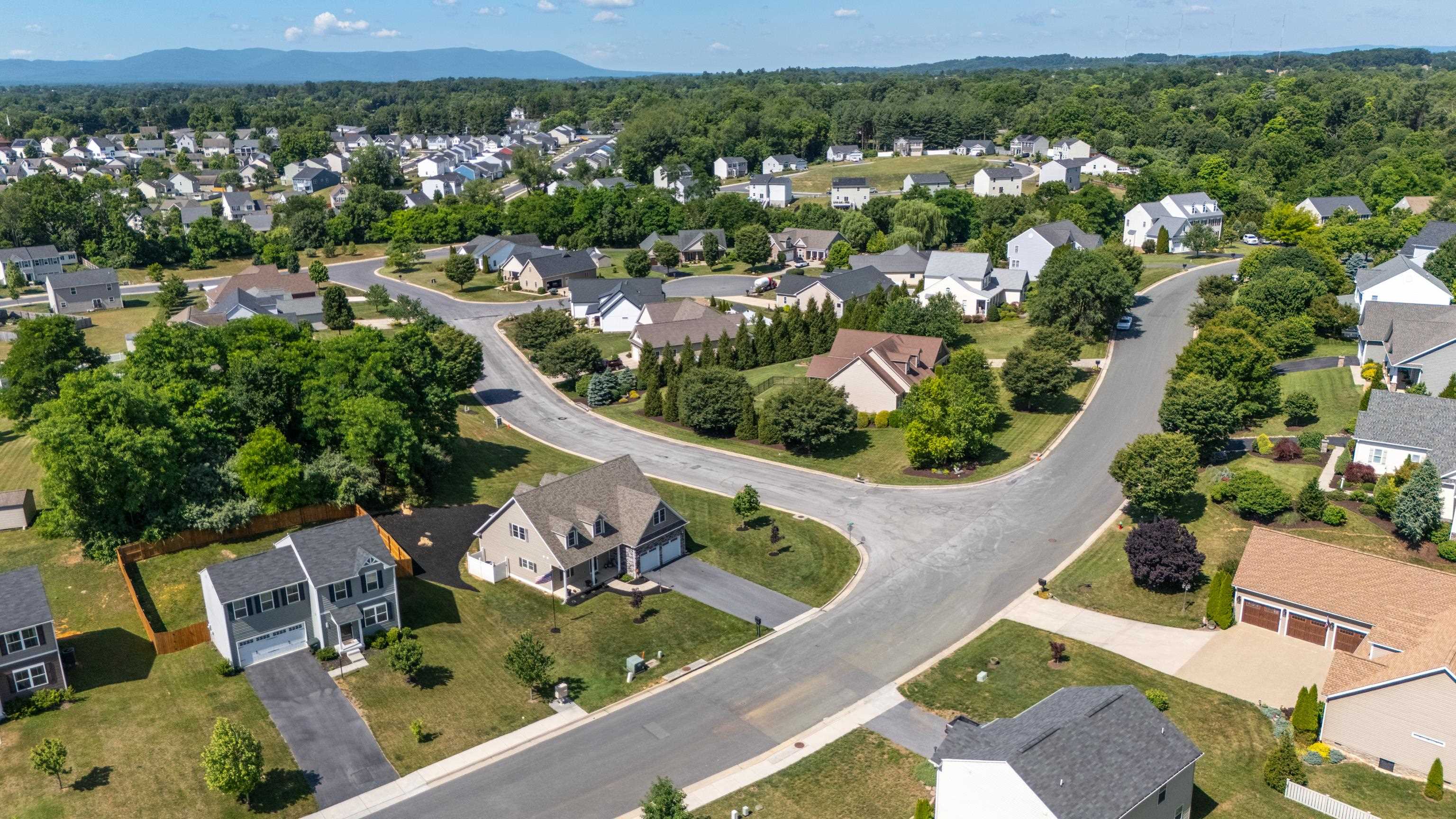 240 CLAYBROOK DR, WAYNESBORO, Virginia 22980, 3 Bedrooms Bedrooms, ,2 BathroomsBathrooms,Residential,240 CLAYBROOK DR,678607 MLS # 678607 240 CLAYBROOK DR, WAYNESBORO, Virginia 22980, 3 Bedrooms Bedrooms, ,2 BathroomsBathrooms,Residential,240 CLAYBROOK DR,678607 MLS # 678607