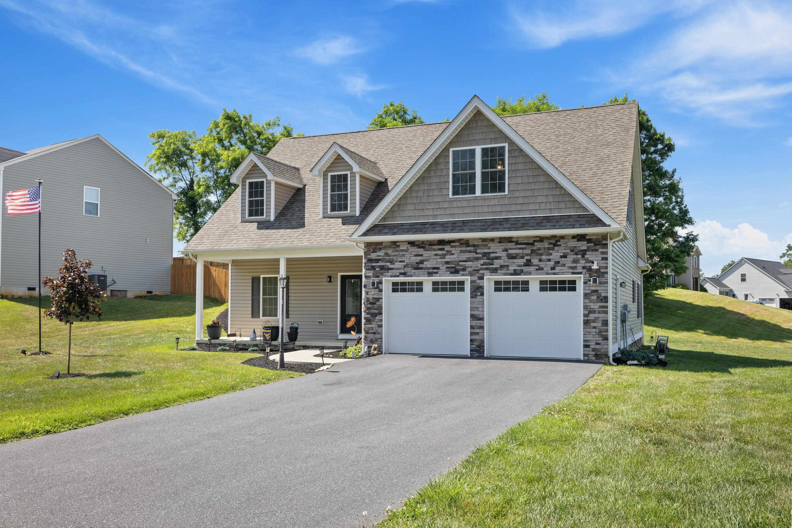 240 CLAYBROOK DR, WAYNESBORO, Virginia 22980, 3 Bedrooms Bedrooms, ,2 BathroomsBathrooms,Residential,240 CLAYBROOK DR,678607 MLS # 678607 240 CLAYBROOK DR, WAYNESBORO, Virginia 22980, 3 Bedrooms Bedrooms, ,2 BathroomsBathrooms,Residential,240 CLAYBROOK DR,678607 MLS # 678607
