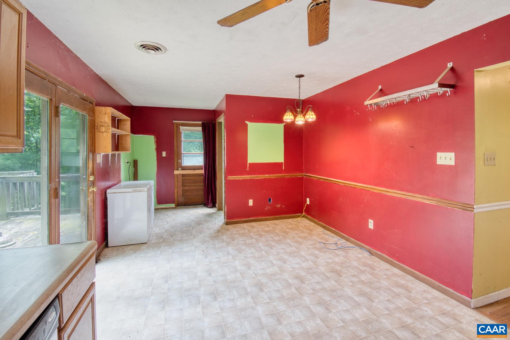 748 SNOW MOUNTAIN RD, STANARDSVILLE, Virginia 22973, 3 Bedrooms Bedrooms, ,2 BathroomsBathrooms,Residential,748 SNOW MOUNTAIN RD,678612 MLS # 678612 748 SNOW MOUNTAIN RD, STANARDSVILLE, Virginia 22973, 3 Bedrooms Bedrooms, ,2 BathroomsBathrooms,Residential,748 SNOW MOUNTAIN RD,678612 MLS # 678612