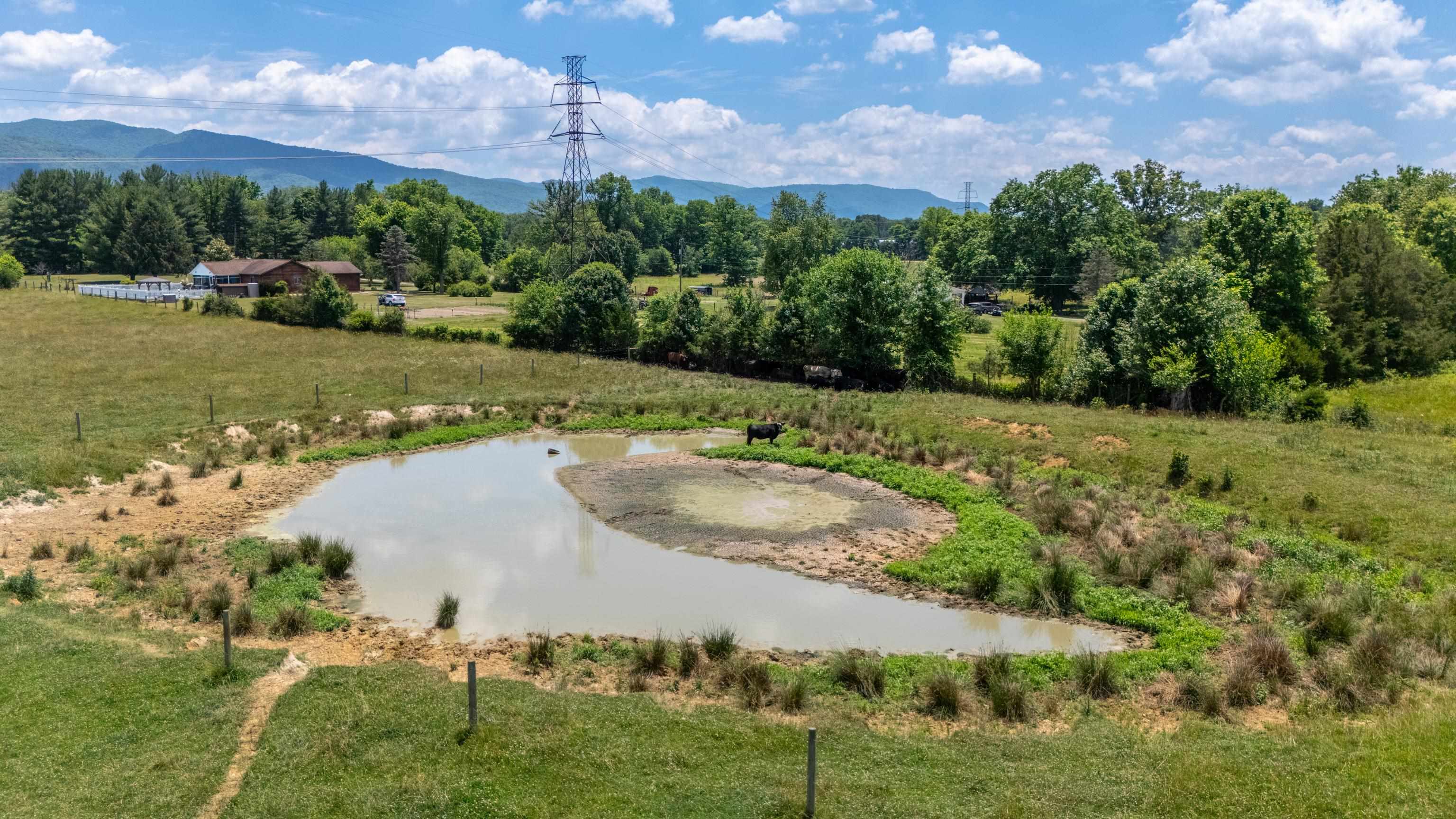 139 TETER RD, GROTTOES, Virginia 24441, 4 Bedrooms Bedrooms, ,1 BathroomBathrooms,Residential,139 TETER RD,678614 MLS # 678614