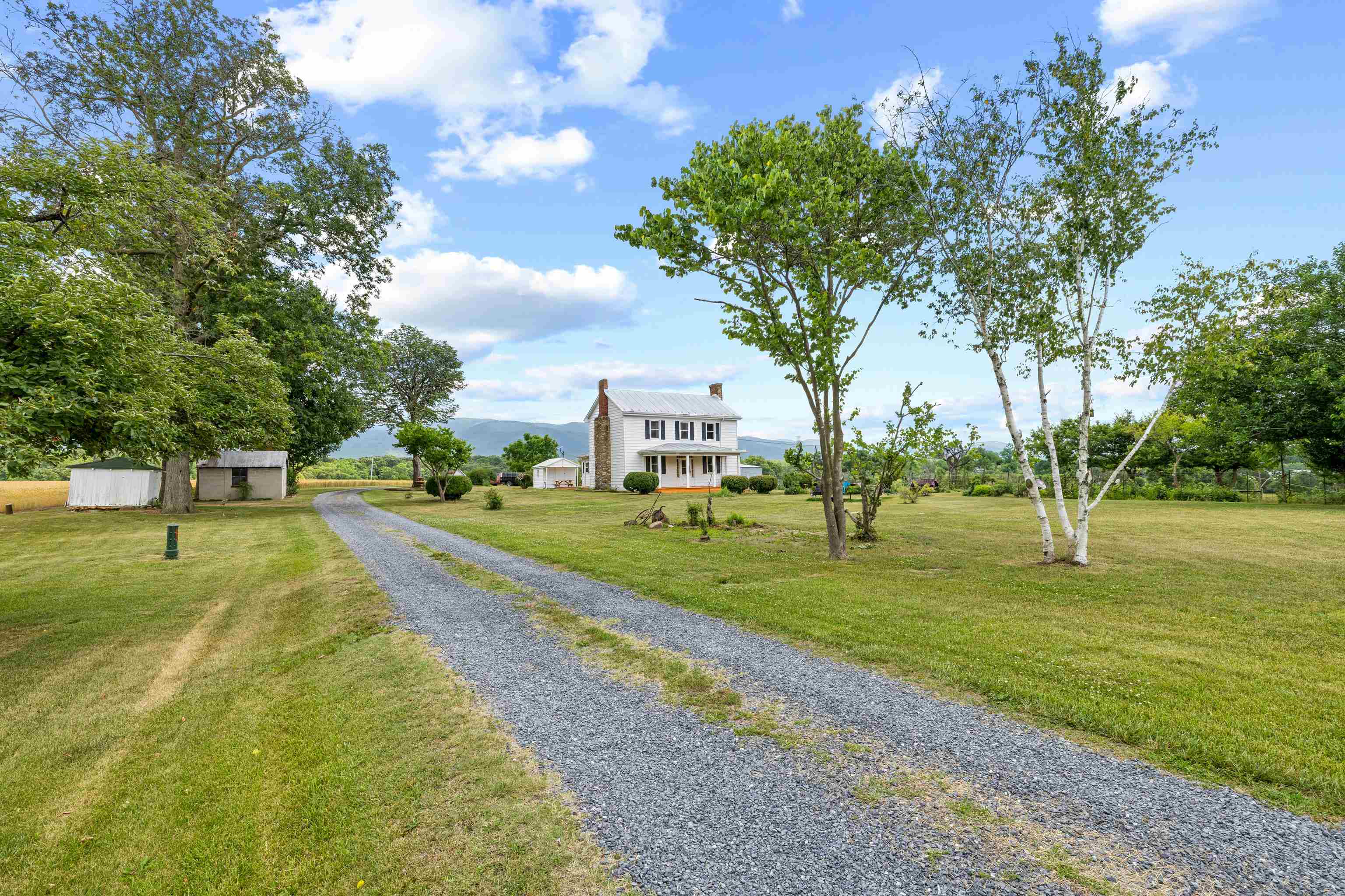 139 TETER RD, GROTTOES, Virginia 24441, 4 Bedrooms Bedrooms, ,1 BathroomBathrooms,Residential,139 TETER RD,678614 MLS # 678614