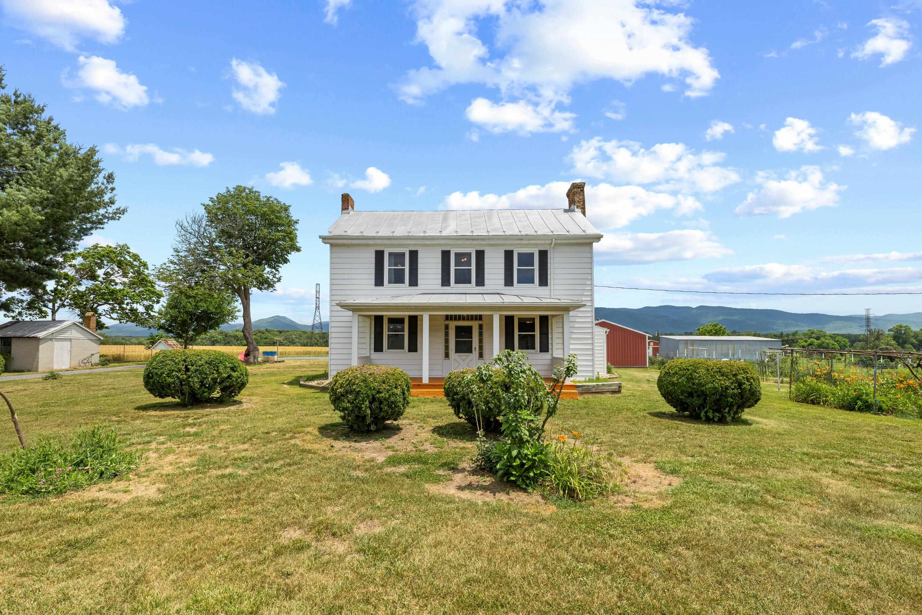 139 TETER RD, GROTTOES, Virginia 24441, 4 Bedrooms Bedrooms, ,1 BathroomBathrooms,Residential,139 TETER RD,678614 MLS # 678614