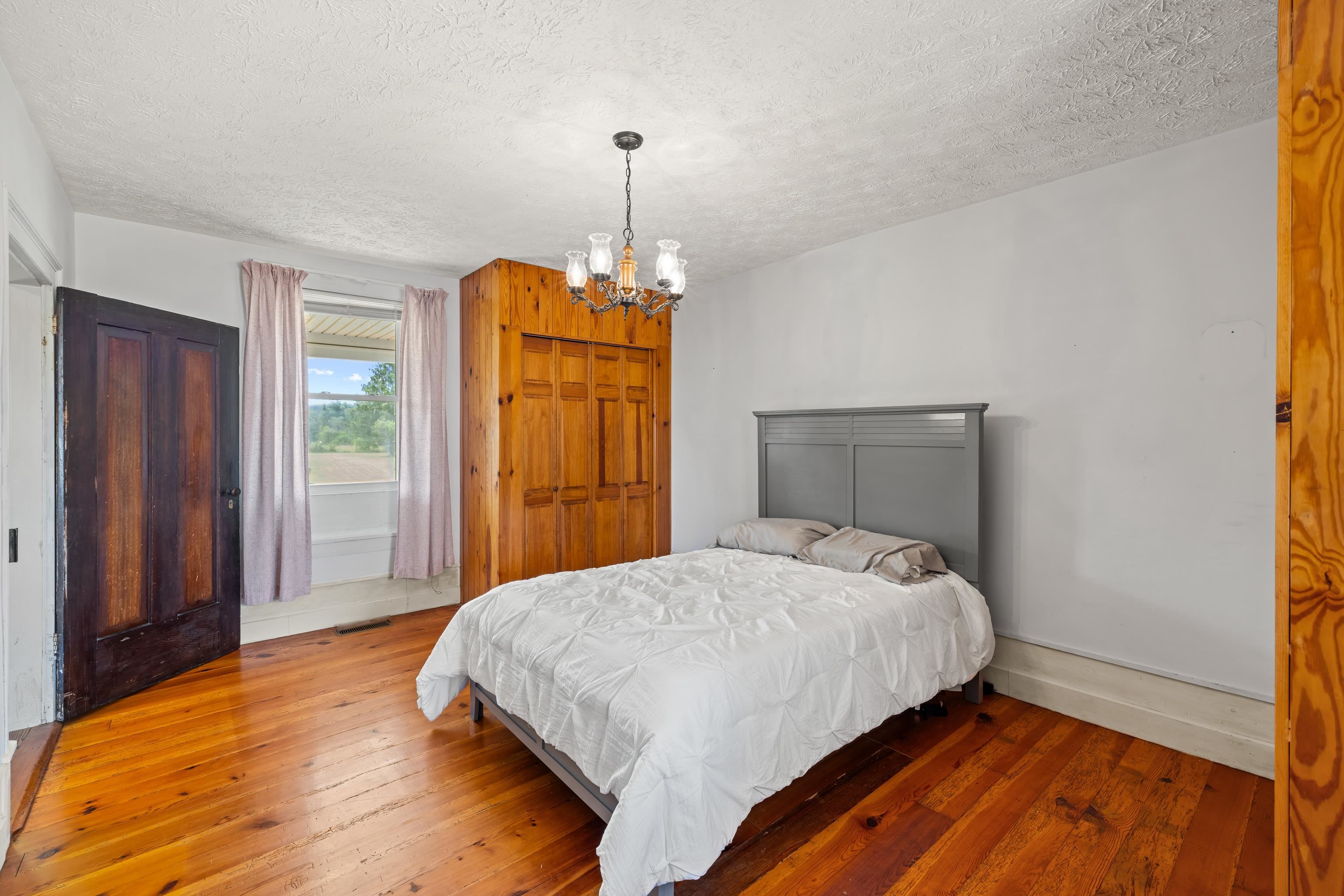 139 TETER RD, GROTTOES, Virginia 24441, 4 Bedrooms Bedrooms, ,1 BathroomBathrooms,Residential,139 TETER RD,678614 MLS # 678614