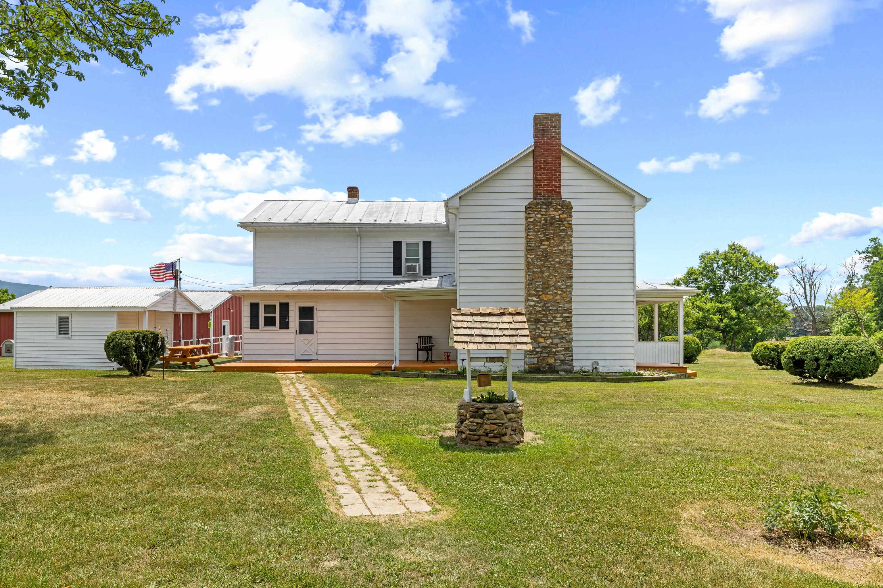 139 TETER RD, GROTTOES, Virginia 24441, 4 Bedrooms Bedrooms, ,1 BathroomBathrooms,Residential,139 TETER RD,678614 MLS # 678614