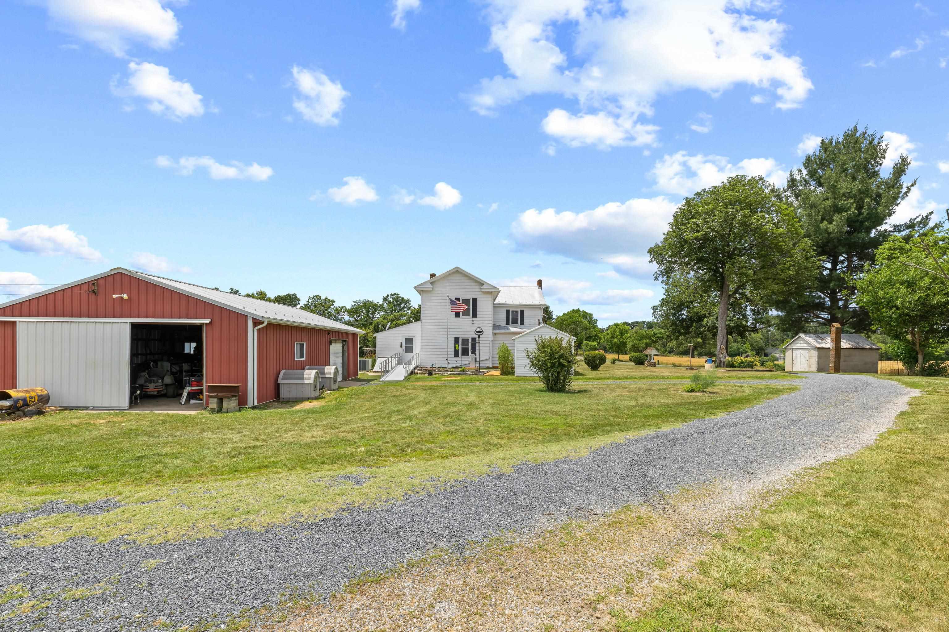 139 TETER RD, GROTTOES, Virginia 24441, 4 Bedrooms Bedrooms, ,1 BathroomBathrooms,Residential,139 TETER RD,678614 MLS # 678614