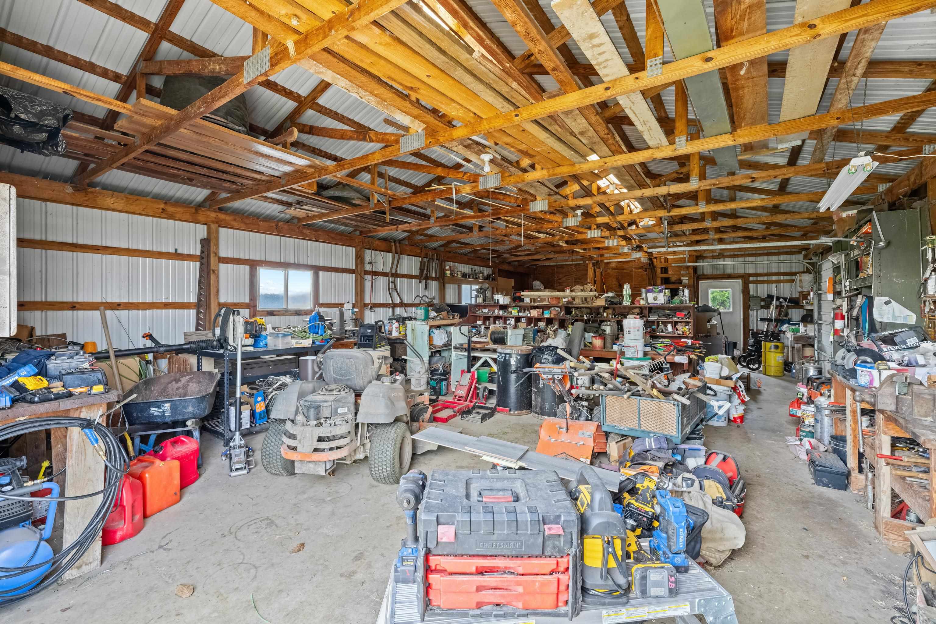 139 TETER RD, GROTTOES, Virginia 24441, 4 Bedrooms Bedrooms, ,1 BathroomBathrooms,Residential,139 TETER RD,678614 MLS # 678614