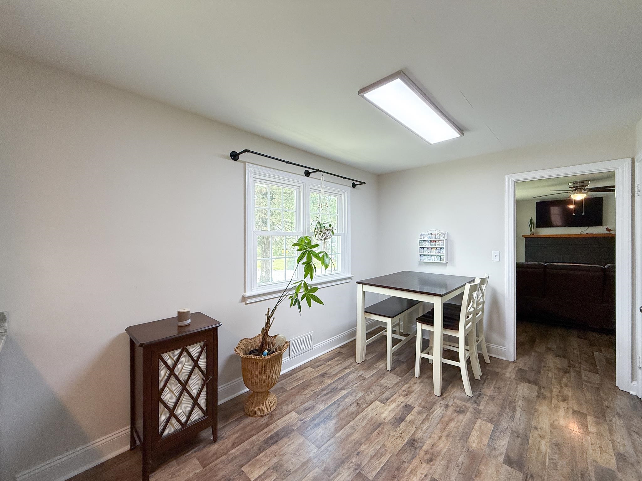 814 ADAMS ST, STAUNTON, Virginia 24401, 3 Bedrooms Bedrooms, ,1 BathroomBathrooms,Residential,814 ADAMS ST,678618 MLS # 678618