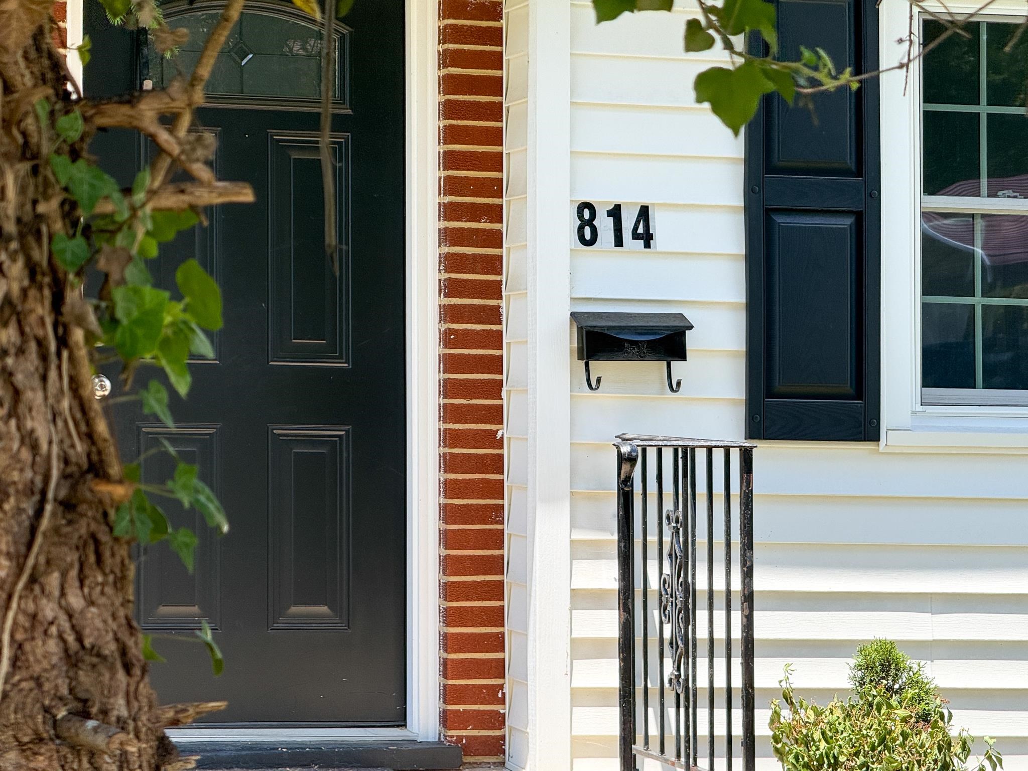814 ADAMS ST, STAUNTON, Virginia 24401, 3 Bedrooms Bedrooms, ,1 BathroomBathrooms,Residential,814 ADAMS ST,678618 MLS # 678618