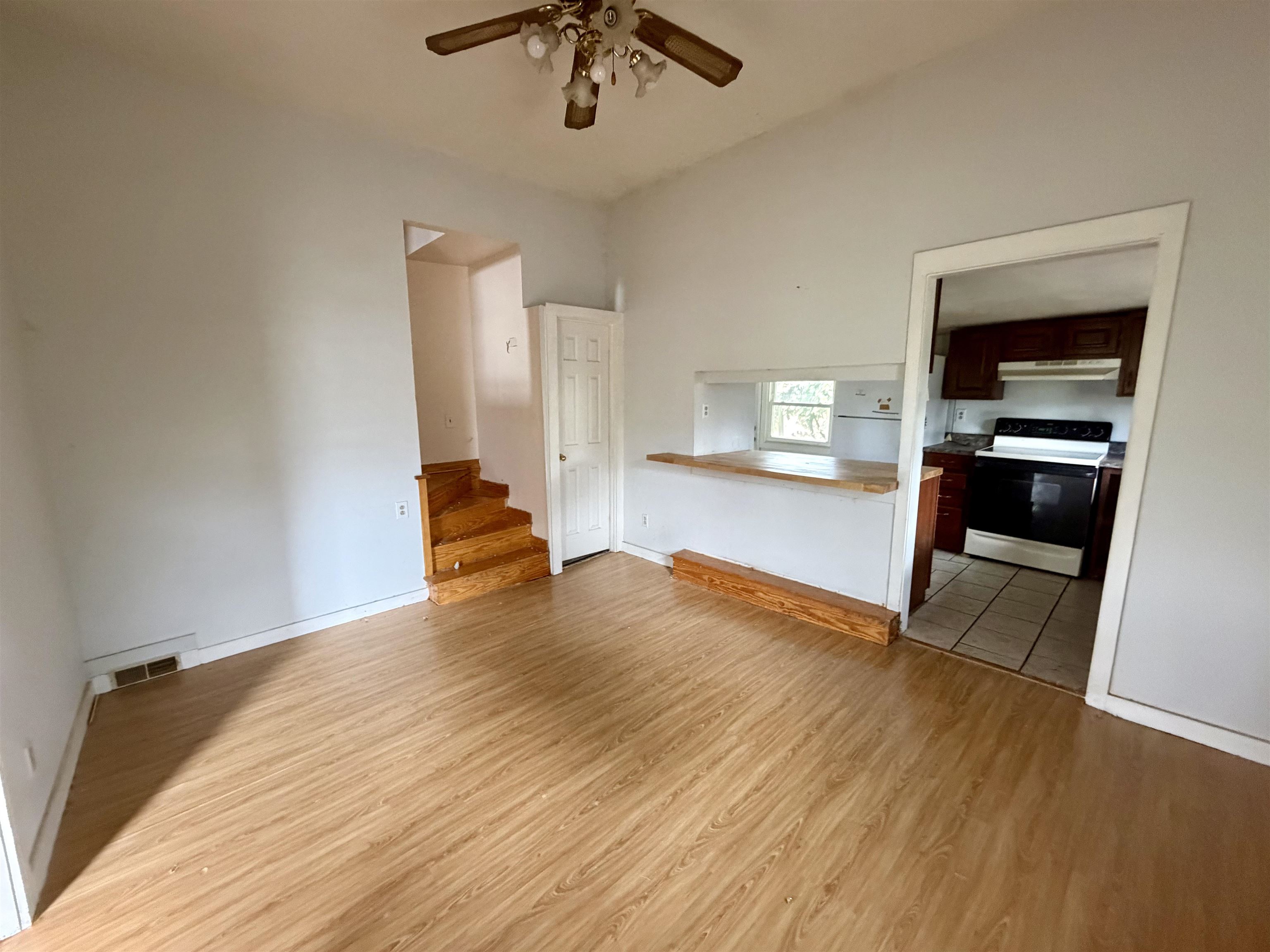 749 FLORENCE AVE, WAYNESBORO, Virginia 22980, 3 Bedrooms Bedrooms, ,1 BathroomBathrooms,Residential,749 FLORENCE AVE,678620 MLS # 678620 749 FLORENCE AVE, WAYNESBORO, Virginia 22980, 3 Bedrooms Bedrooms, ,1 BathroomBathrooms,Residential,749 FLORENCE AVE,678620 MLS # 678620