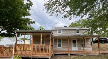 749 FLORENCE AVE, WAYNESBORO, Virginia 22980, 3 Bedrooms Bedrooms, ,1 BathroomBathrooms,Residential,749 FLORENCE AVE,678620 MLS # 678620