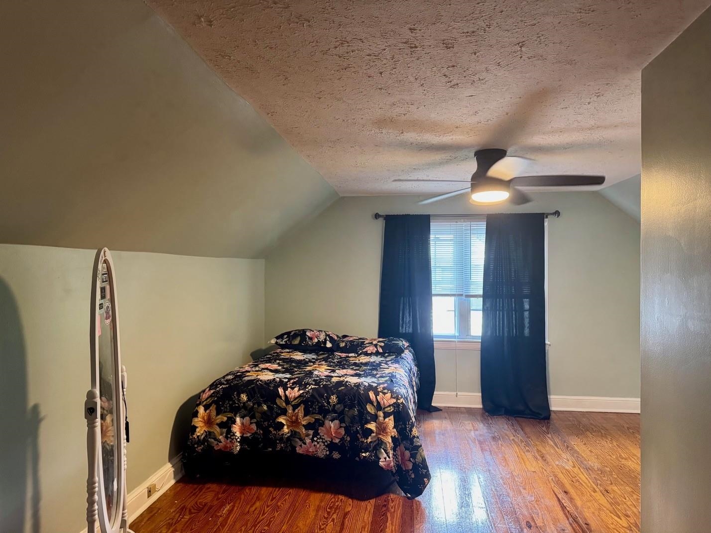 165 SHENANDOAH AVE, TIMBERVILLE, Virginia 22853, 4 Bedrooms Bedrooms, ,2 BathroomsBathrooms,Residential,165 SHENANDOAH AVE,678623 MLS # 678623