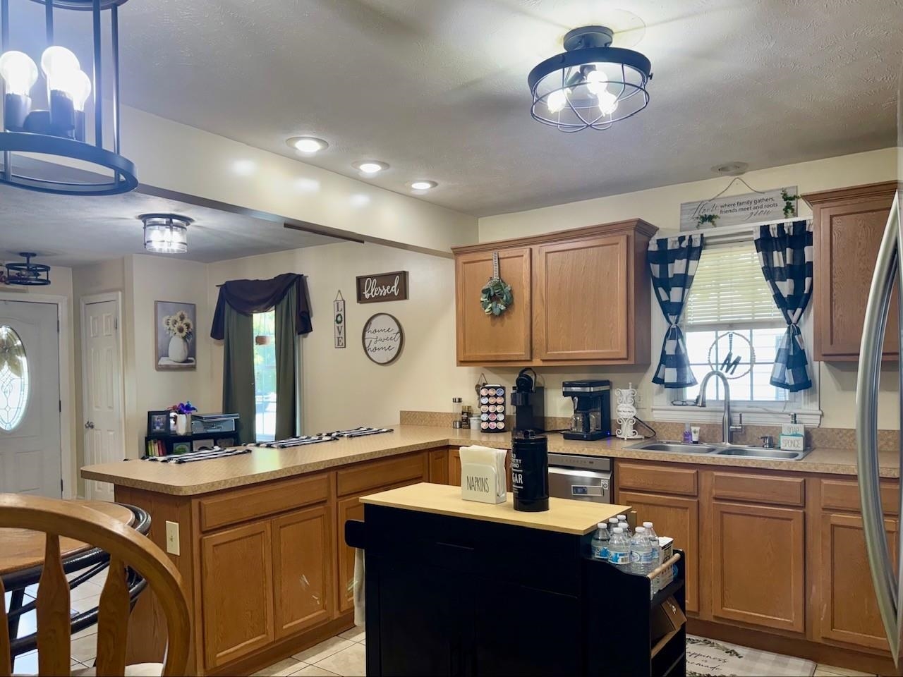 165 SHENANDOAH AVE, TIMBERVILLE, Virginia 22853, 4 Bedrooms Bedrooms, ,2 BathroomsBathrooms,Residential,165 SHENANDOAH AVE,678623 MLS # 678623