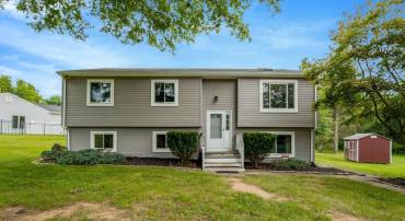 7259 TWILIGHT CT, WARRENTON, Virginia 20187, 4 Bedrooms Bedrooms, ,2 BathroomsBathrooms,Residential,7259 TWILIGHT CT,VAFQ2021574 MLS # VAFQ2021574