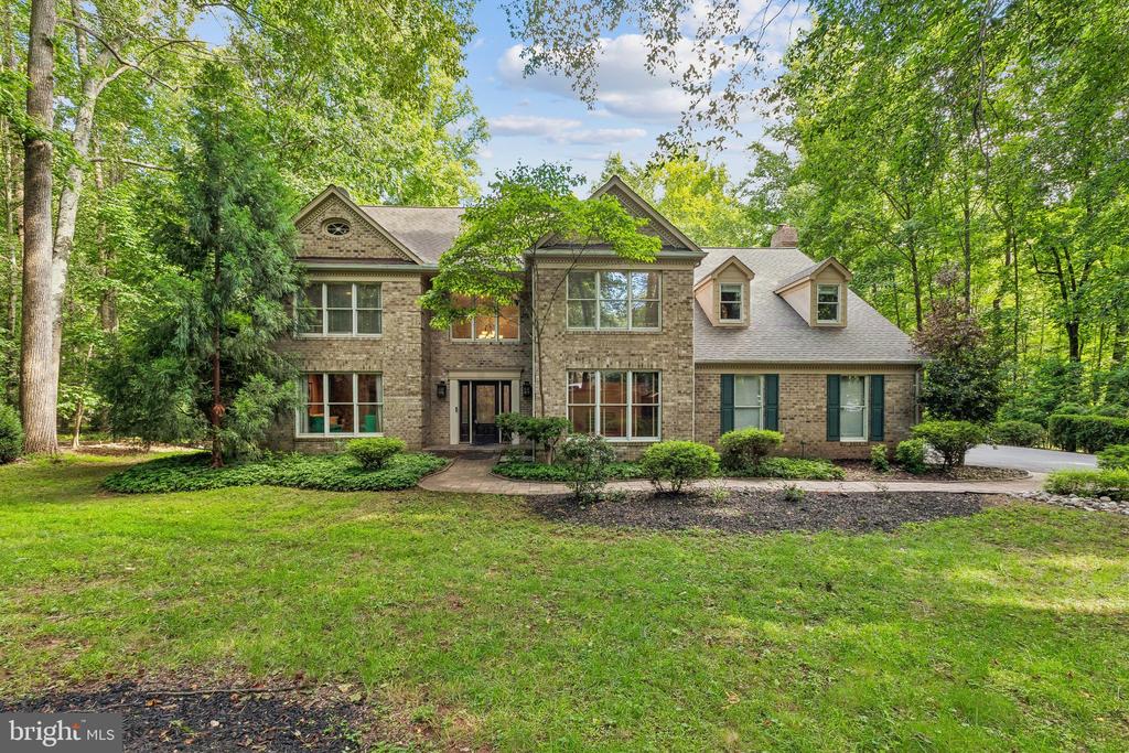 5843 OLD DOMINION CT, WARRENTON, Virginia 20187, 4 Bedrooms Bedrooms, ,5 BathroomsBathrooms,Residential,5843 OLD DOMINION CT,VAFQ2022210 MLS # VAFQ2022210