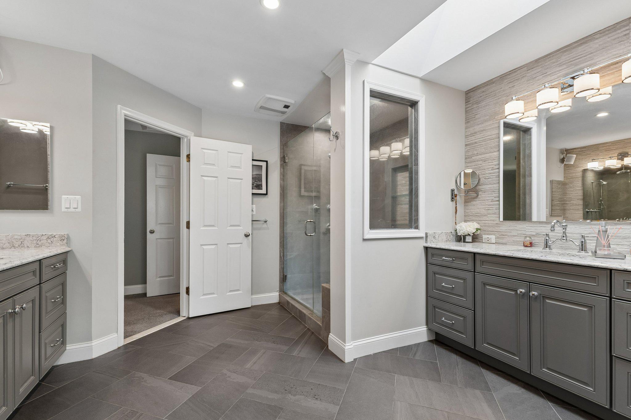 5843 OLD DOMINION CT, WARRENTON, Virginia 20187, 4 Bedrooms Bedrooms, ,5 BathroomsBathrooms,Residential,5843 OLD DOMINION CT,VAFQ2022210 MLS # VAFQ2022210