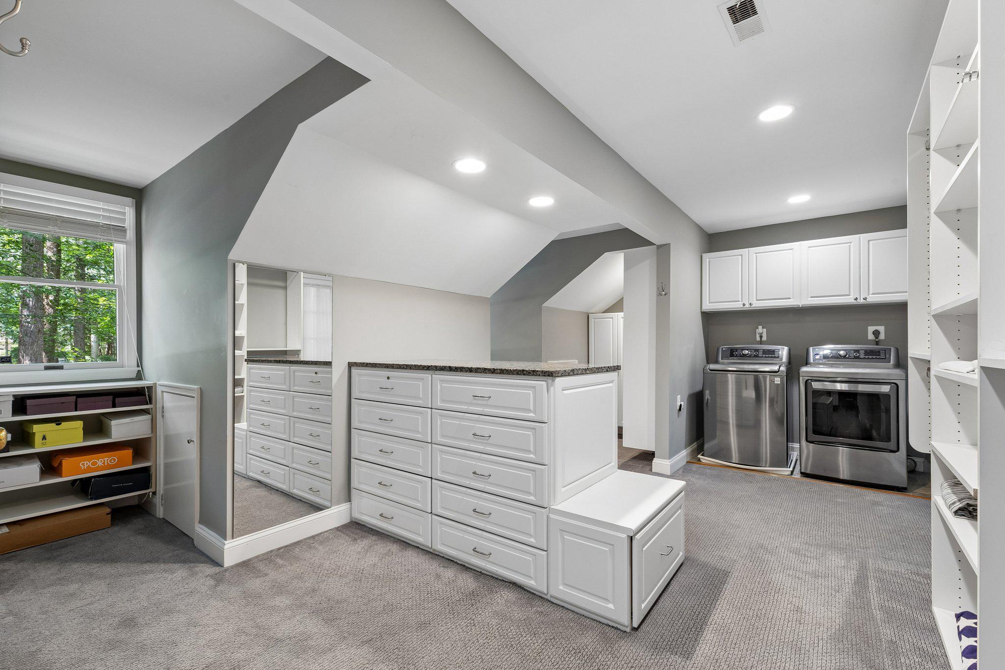 5843 OLD DOMINION CT, WARRENTON, Virginia 20187, 4 Bedrooms Bedrooms, ,5 BathroomsBathrooms,Residential,5843 OLD DOMINION CT,VAFQ2022210 MLS # VAFQ2022210