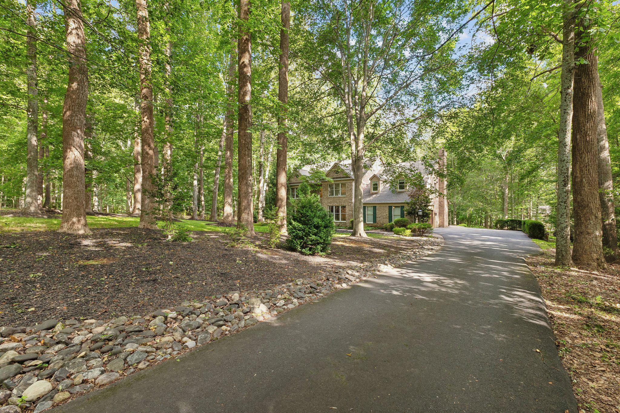 5843 OLD DOMINION CT, WARRENTON, Virginia 20187, 4 Bedrooms Bedrooms, ,5 BathroomsBathrooms,Residential,5843 OLD DOMINION CT,VAFQ2022210 MLS # VAFQ2022210