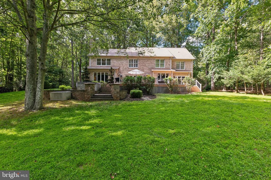5843 OLD DOMINION CT, WARRENTON, Virginia 20187, 4 Bedrooms Bedrooms, ,5 BathroomsBathrooms,Residential,5843 OLD DOMINION CT,VAFQ2022210 MLS # VAFQ2022210