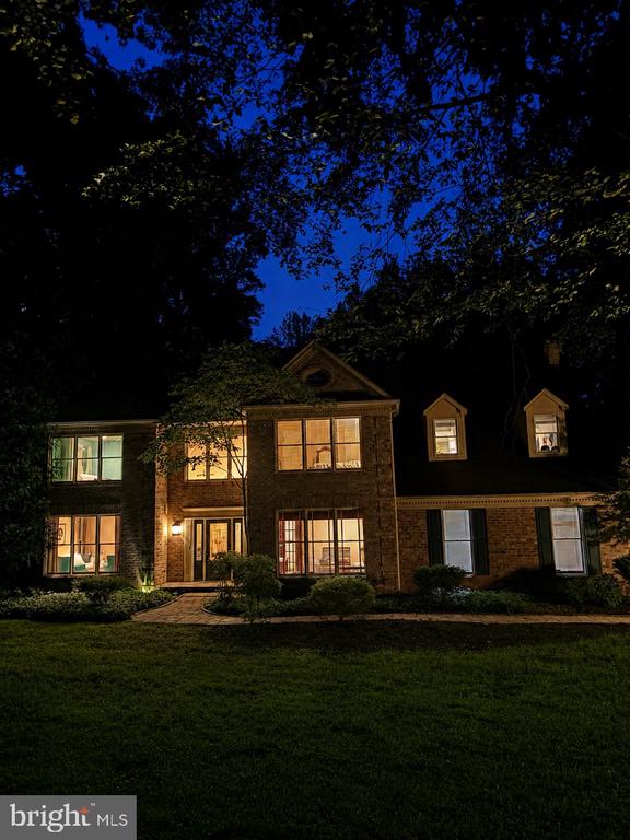 5843 OLD DOMINION CT, WARRENTON, Virginia 20187, 4 Bedrooms Bedrooms, ,5 BathroomsBathrooms,Residential,5843 OLD DOMINION CT,VAFQ2022210 MLS # VAFQ2022210