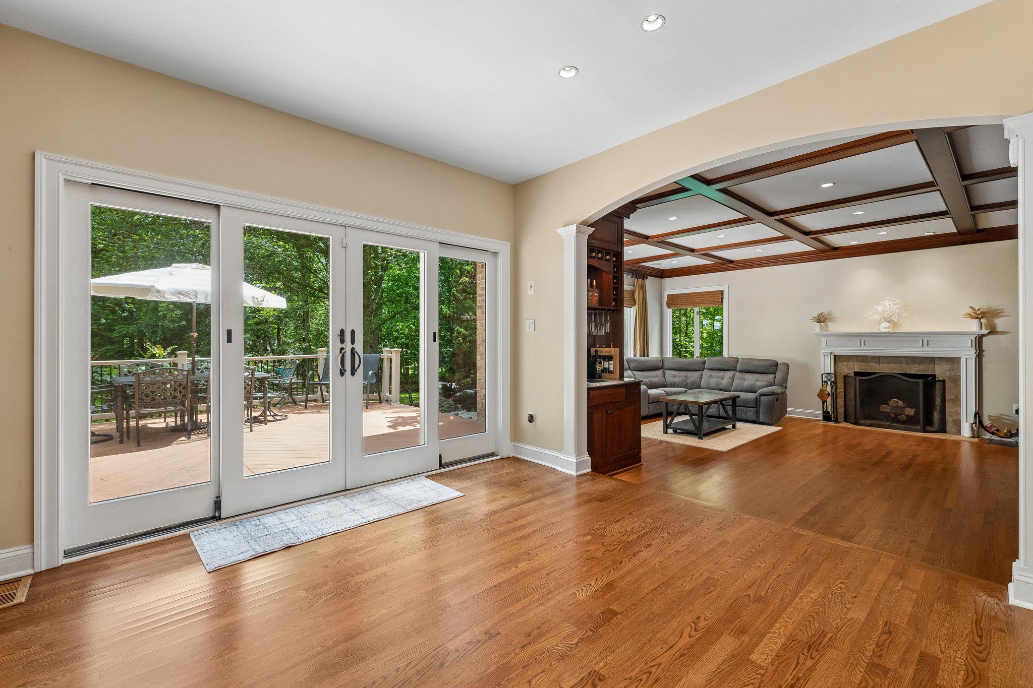 5843 OLD DOMINION CT, WARRENTON, Virginia 20187, 4 Bedrooms Bedrooms, ,5 BathroomsBathrooms,Residential,5843 OLD DOMINION CT,VAFQ2022210 MLS # VAFQ2022210
