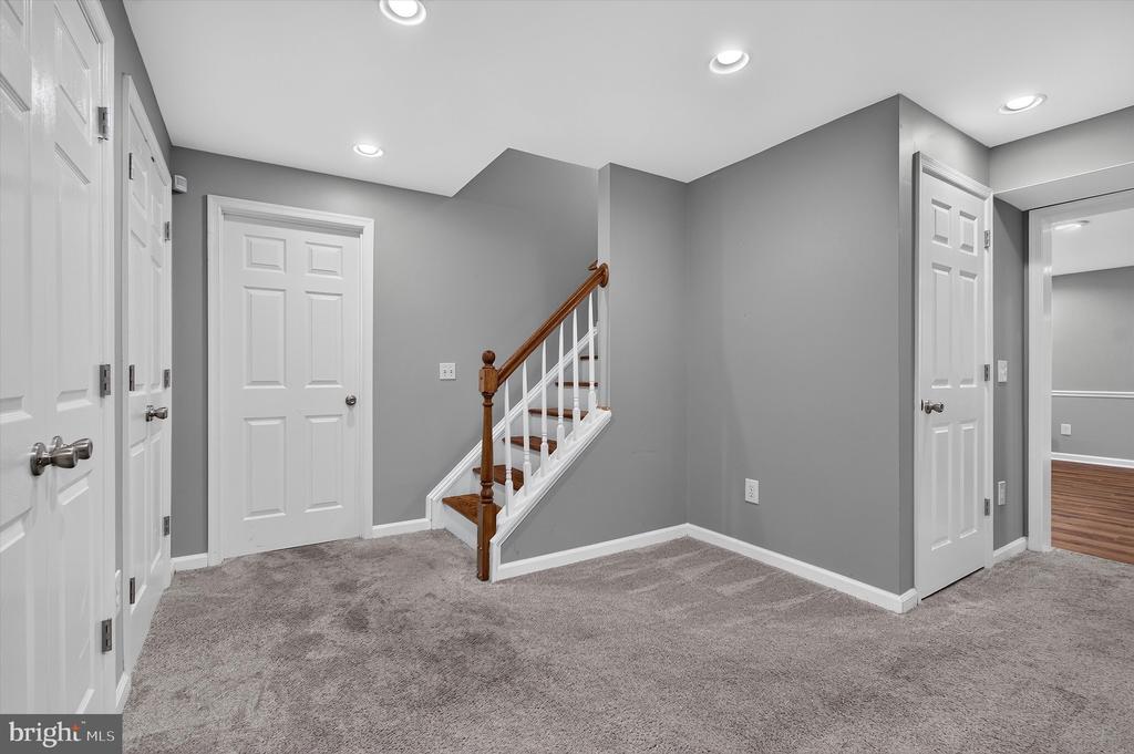 6200 N DANFORD ST, FREDERICKSBURG, Virginia 22407, 5 Bedrooms Bedrooms, ,3 BathroomsBathrooms,Residential,6200 N DANFORD ST,VASP2042724 MLS # VASP2042724 6200 N DANFORD ST, FREDERICKSBURG, Virginia 22407, 5 Bedrooms Bedrooms, ,3 BathroomsBathrooms,Residential,6200 N DANFORD ST,VASP2042724 MLS # VASP2042724