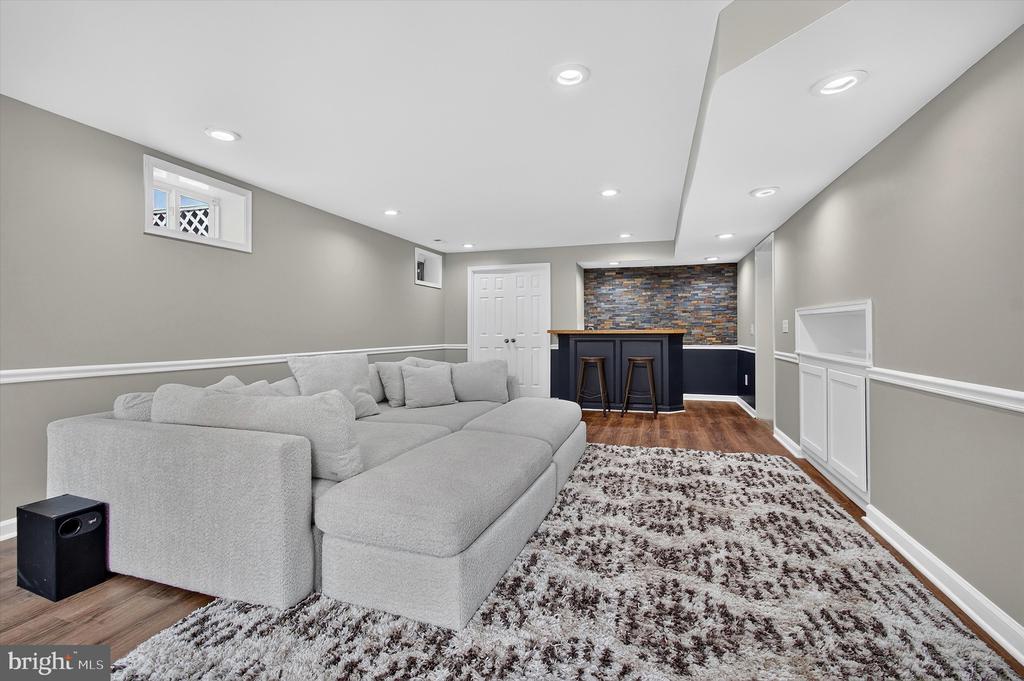 6200 N DANFORD ST, FREDERICKSBURG, Virginia 22407, 5 Bedrooms Bedrooms, ,3 BathroomsBathrooms,Residential,6200 N DANFORD ST,VASP2042724 MLS # VASP2042724 6200 N DANFORD ST, FREDERICKSBURG, Virginia 22407, 5 Bedrooms Bedrooms, ,3 BathroomsBathrooms,Residential,6200 N DANFORD ST,VASP2042724 MLS # VASP2042724