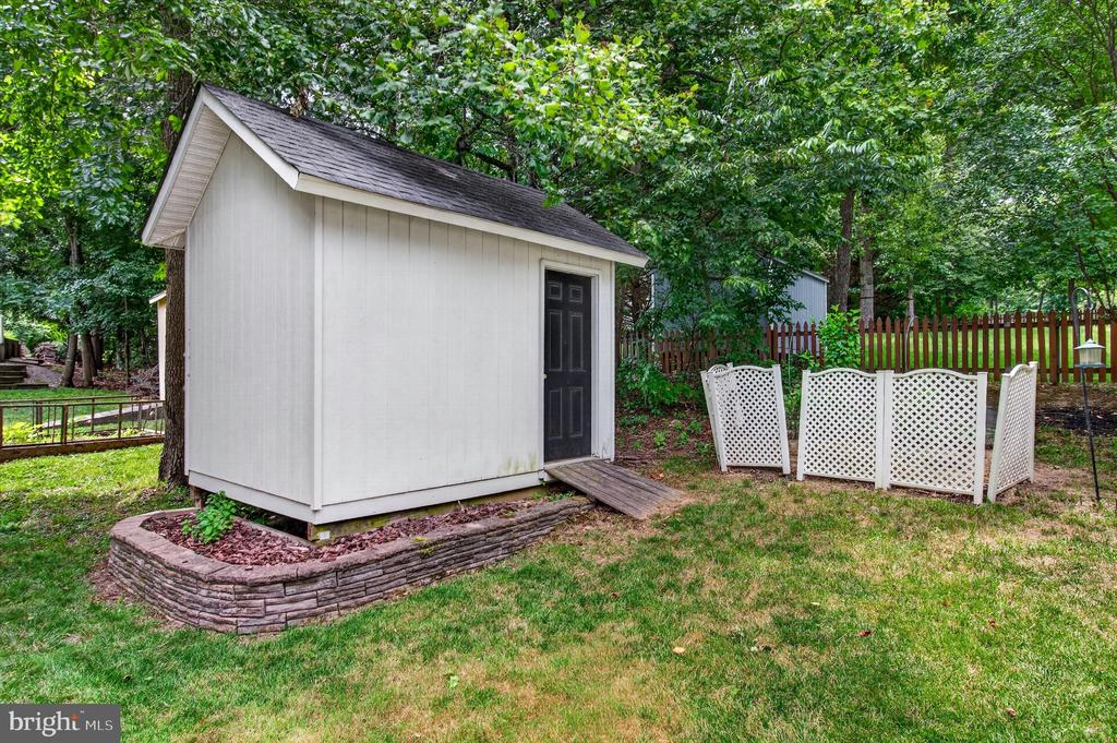 6200 N DANFORD ST, FREDERICKSBURG, Virginia 22407, 5 Bedrooms Bedrooms, ,3 BathroomsBathrooms,Residential,6200 N DANFORD ST,VASP2042724 MLS # VASP2042724 6200 N DANFORD ST, FREDERICKSBURG, Virginia 22407, 5 Bedrooms Bedrooms, ,3 BathroomsBathrooms,Residential,6200 N DANFORD ST,VASP2042724 MLS # VASP2042724