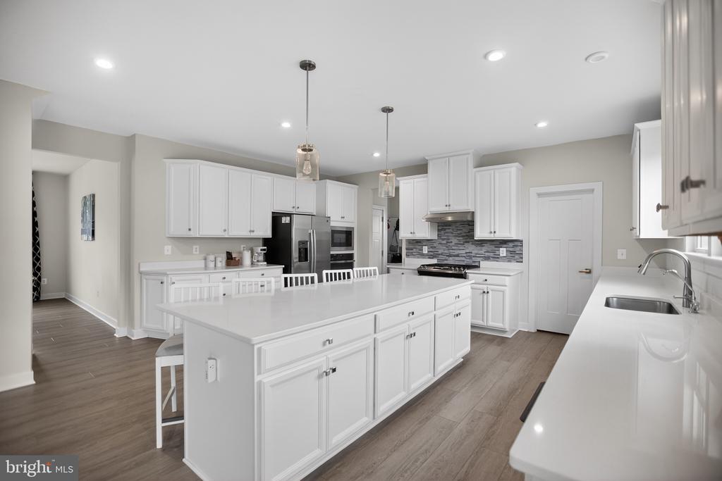 7979 INTERNATIONAL DR, WARRENTON, Virginia 20187, 4 Bedrooms Bedrooms, ,3 BathroomsBathrooms,Residential,7979 INTERNATIONAL DR,VAFQ2022122 MLS # VAFQ2022122 7979 INTERNATIONAL DR, WARRENTON, Virginia 20187, 4 Bedrooms Bedrooms, ,3 BathroomsBathrooms,Residential,7979 INTERNATIONAL DR,VAFQ2022122 MLS # VAFQ2022122