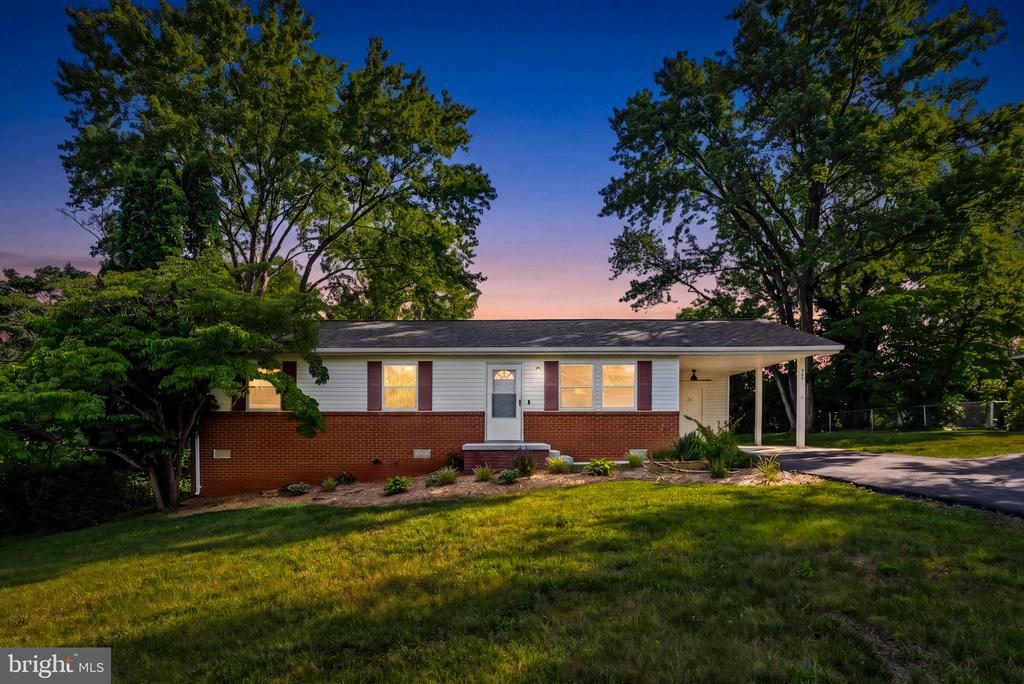 360 ELIZABETH ST, CULPEPER, Virginia 22701, 3 Bedrooms Bedrooms, ,1 BathroomBathrooms,Residential,360 ELIZABETH ST,VACU2013816 MLS # VACU2013816
