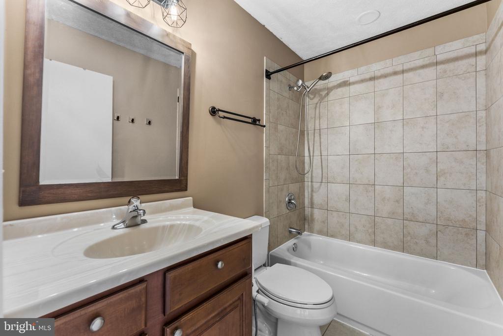 360 ELIZABETH ST, CULPEPER, Virginia 22701, 3 Bedrooms Bedrooms, ,1 BathroomBathrooms,Residential,360 ELIZABETH ST,VACU2013816 MLS # VACU2013816