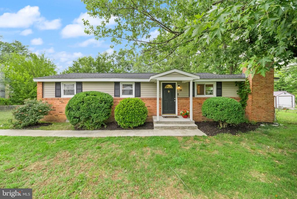 123 SOUTHGATE AVE, FREDERICKSBURG, Virginia 22408, 3 Bedrooms Bedrooms, ,1 BathroomBathrooms,Residential,123 SOUTHGATE AVE,VASP2042890 MLS # VASP2042890 123 SOUTHGATE AVE, FREDERICKSBURG, Virginia 22408, 3 Bedrooms Bedrooms, ,1 BathroomBathrooms,Residential,123 SOUTHGATE AVE,VASP2042890 MLS # VASP2042890