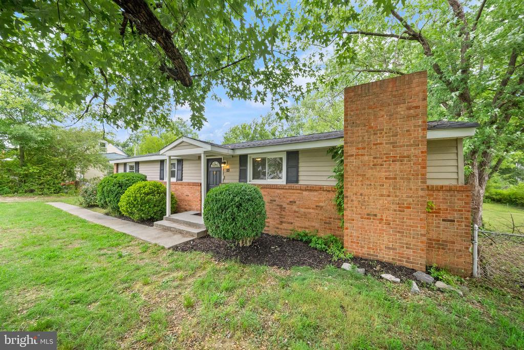 123 SOUTHGATE AVE, FREDERICKSBURG, Virginia 22408, 3 Bedrooms Bedrooms, ,1 BathroomBathrooms,Residential,123 SOUTHGATE AVE,VASP2042890 MLS # VASP2042890 123 SOUTHGATE AVE, FREDERICKSBURG, Virginia 22408, 3 Bedrooms Bedrooms, ,1 BathroomBathrooms,Residential,123 SOUTHGATE AVE,VASP2042890 MLS # VASP2042890