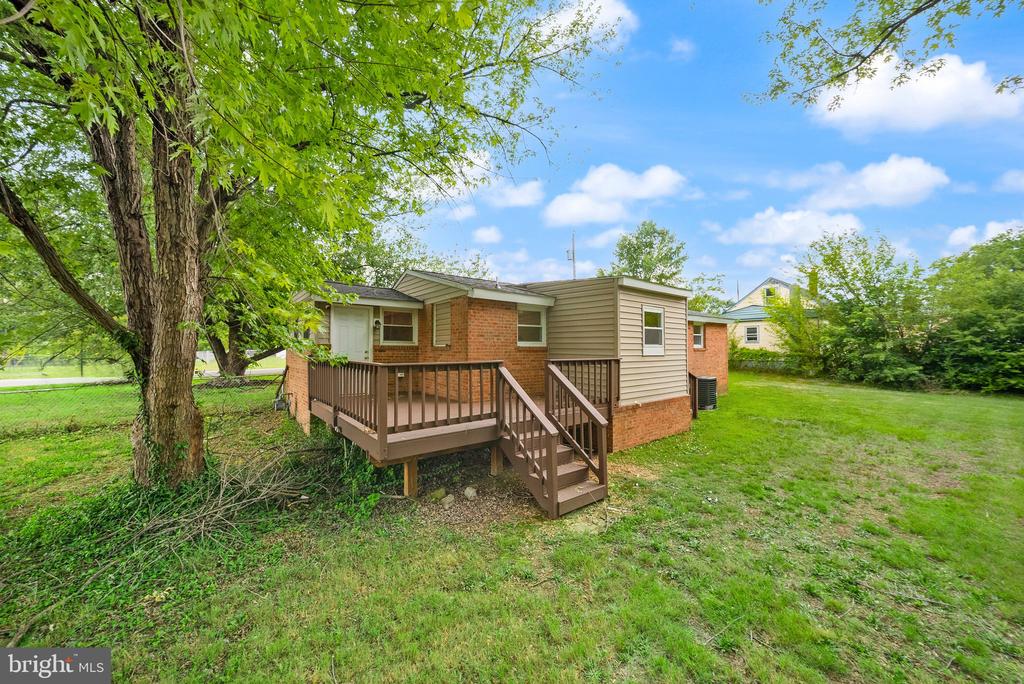 123 SOUTHGATE AVE, FREDERICKSBURG, Virginia 22408, 3 Bedrooms Bedrooms, ,1 BathroomBathrooms,Residential,123 SOUTHGATE AVE,VASP2042890 MLS # VASP2042890 123 SOUTHGATE AVE, FREDERICKSBURG, Virginia 22408, 3 Bedrooms Bedrooms, ,1 BathroomBathrooms,Residential,123 SOUTHGATE AVE,VASP2042890 MLS # VASP2042890