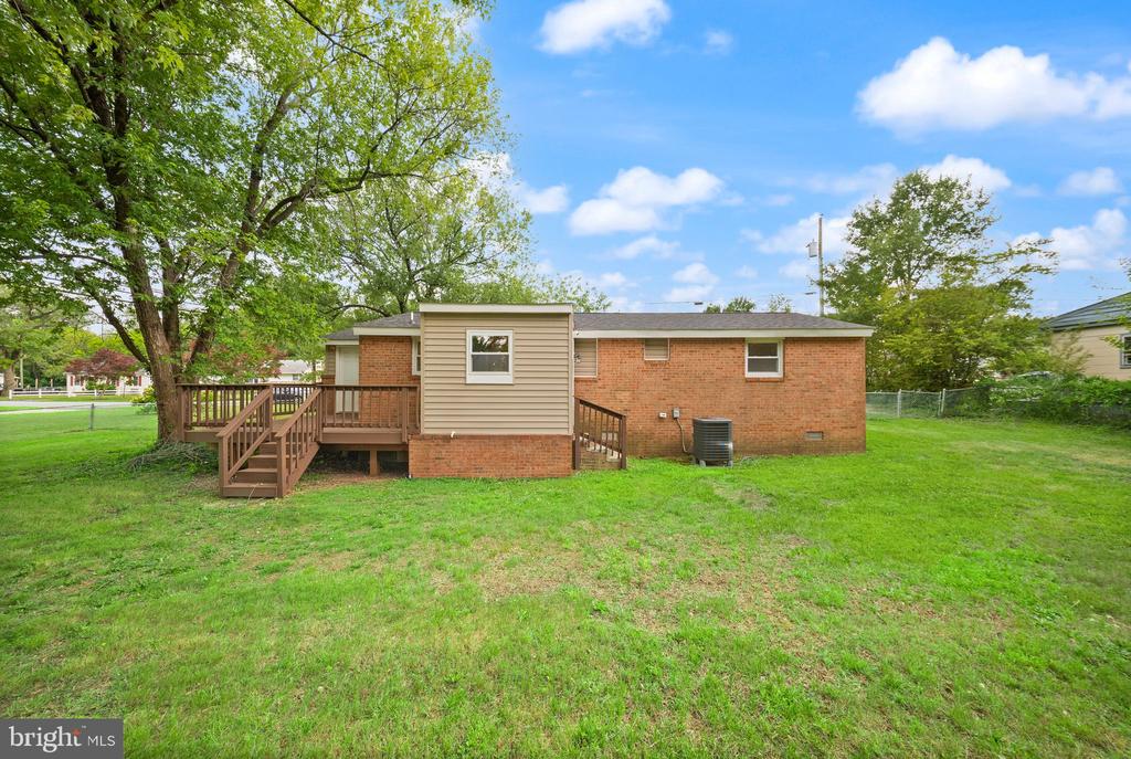123 SOUTHGATE AVE, FREDERICKSBURG, Virginia 22408, 3 Bedrooms Bedrooms, ,1 BathroomBathrooms,Residential,123 SOUTHGATE AVE,VASP2042890 MLS # VASP2042890 123 SOUTHGATE AVE, FREDERICKSBURG, Virginia 22408, 3 Bedrooms Bedrooms, ,1 BathroomBathrooms,Residential,123 SOUTHGATE AVE,VASP2042890 MLS # VASP2042890