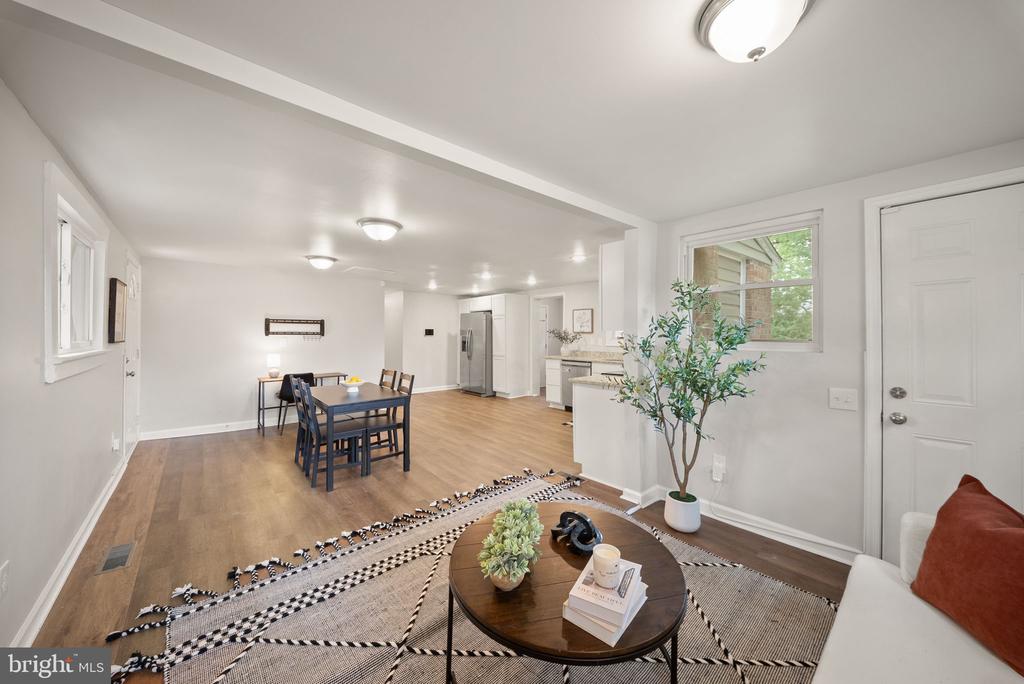 123 SOUTHGATE AVE, FREDERICKSBURG, Virginia 22408, 3 Bedrooms Bedrooms, ,1 BathroomBathrooms,Residential,123 SOUTHGATE AVE,VASP2042890 MLS # VASP2042890 123 SOUTHGATE AVE, FREDERICKSBURG, Virginia 22408, 3 Bedrooms Bedrooms, ,1 BathroomBathrooms,Residential,123 SOUTHGATE AVE,VASP2042890 MLS # VASP2042890