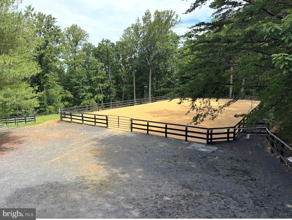 5221 MOUNTAIN VIEW DR, BROAD RUN, Virginia 20137, 3 Bedrooms Bedrooms, ,2 BathroomsBathrooms,Residential,5221 MOUNTAIN VIEW DR,VAFQ2022638 MLS # VAFQ2022638 5221 MOUNTAIN VIEW DR, BROAD RUN, Virginia 20137, 3 Bedrooms Bedrooms, ,2 BathroomsBathrooms,Residential,5221 MOUNTAIN VIEW DR,VAFQ2022638 MLS # VAFQ2022638