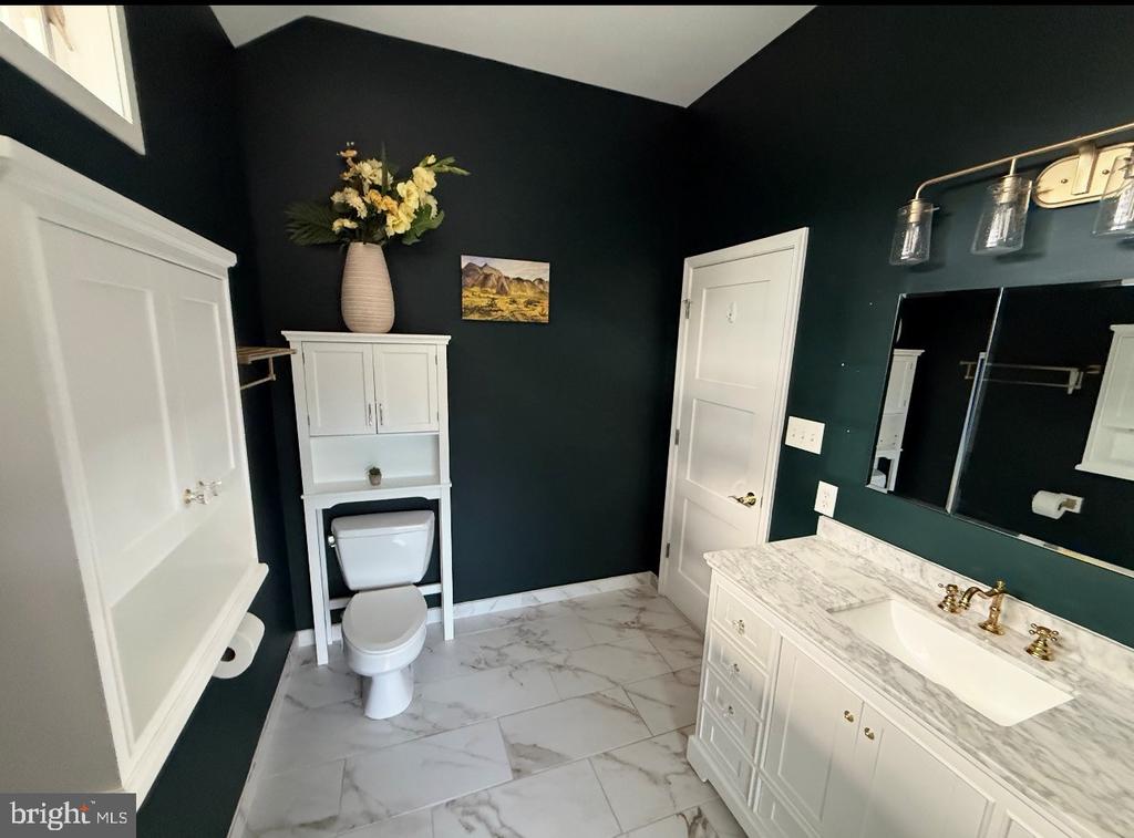 5221 MOUNTAIN VIEW DR, BROAD RUN, Virginia 20137, 3 Bedrooms Bedrooms, ,2 BathroomsBathrooms,Residential,5221 MOUNTAIN VIEW DR,VAFQ2022638 MLS # VAFQ2022638 5221 MOUNTAIN VIEW DR, BROAD RUN, Virginia 20137, 3 Bedrooms Bedrooms, ,2 BathroomsBathrooms,Residential,5221 MOUNTAIN VIEW DR,VAFQ2022638 MLS # VAFQ2022638