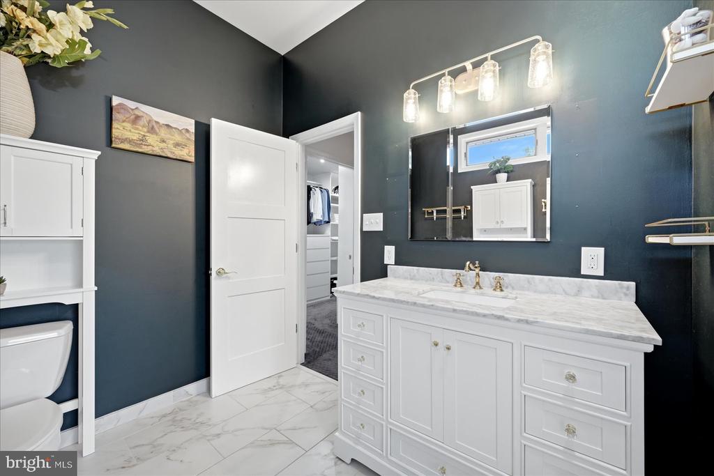 5221 MOUNTAIN VIEW DR, BROAD RUN, Virginia 20137, 3 Bedrooms Bedrooms, ,2 BathroomsBathrooms,Residential,5221 MOUNTAIN VIEW DR,VAFQ2022638 MLS # VAFQ2022638 5221 MOUNTAIN VIEW DR, BROAD RUN, Virginia 20137, 3 Bedrooms Bedrooms, ,2 BathroomsBathrooms,Residential,5221 MOUNTAIN VIEW DR,VAFQ2022638 MLS # VAFQ2022638