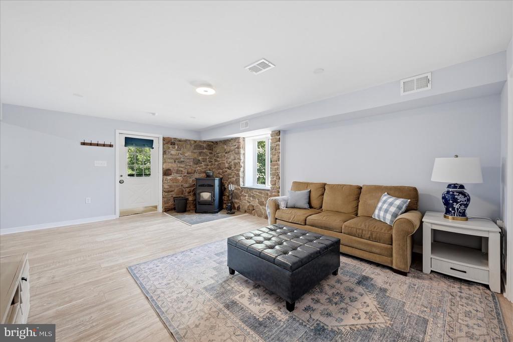 5221 MOUNTAIN VIEW DR, BROAD RUN, Virginia 20137, 3 Bedrooms Bedrooms, ,2 BathroomsBathrooms,Residential,5221 MOUNTAIN VIEW DR,VAFQ2022638 MLS # VAFQ2022638 5221 MOUNTAIN VIEW DR, BROAD RUN, Virginia 20137, 3 Bedrooms Bedrooms, ,2 BathroomsBathrooms,Residential,5221 MOUNTAIN VIEW DR,VAFQ2022638 MLS # VAFQ2022638