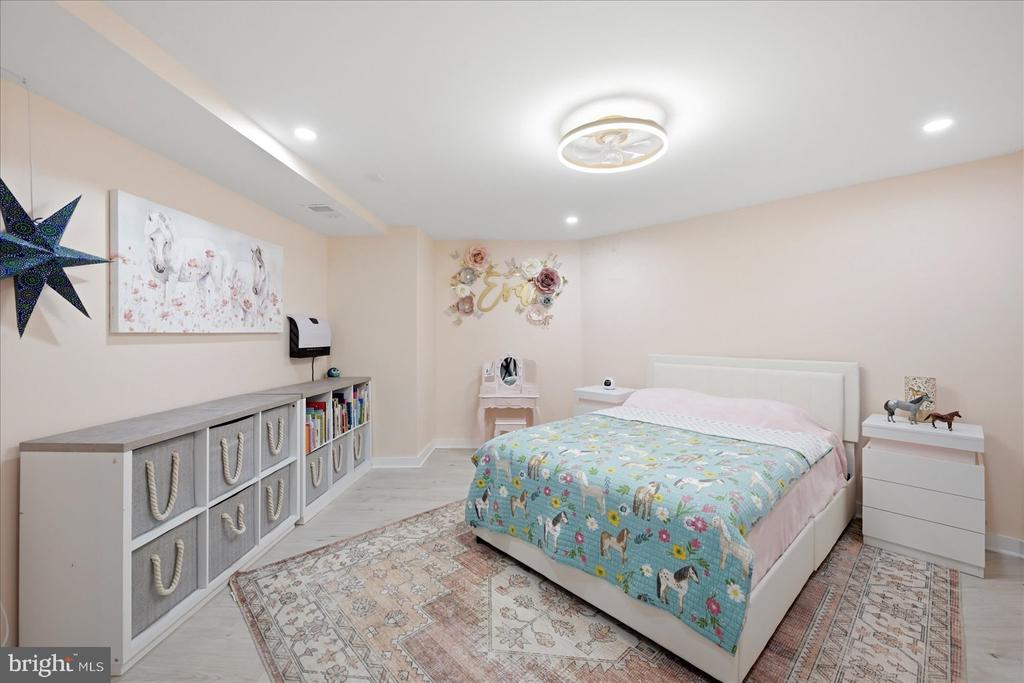 5221 MOUNTAIN VIEW DR, BROAD RUN, Virginia 20137, 3 Bedrooms Bedrooms, ,2 BathroomsBathrooms,Residential,5221 MOUNTAIN VIEW DR,VAFQ2022638 MLS # VAFQ2022638 5221 MOUNTAIN VIEW DR, BROAD RUN, Virginia 20137, 3 Bedrooms Bedrooms, ,2 BathroomsBathrooms,Residential,5221 MOUNTAIN VIEW DR,VAFQ2022638 MLS # VAFQ2022638