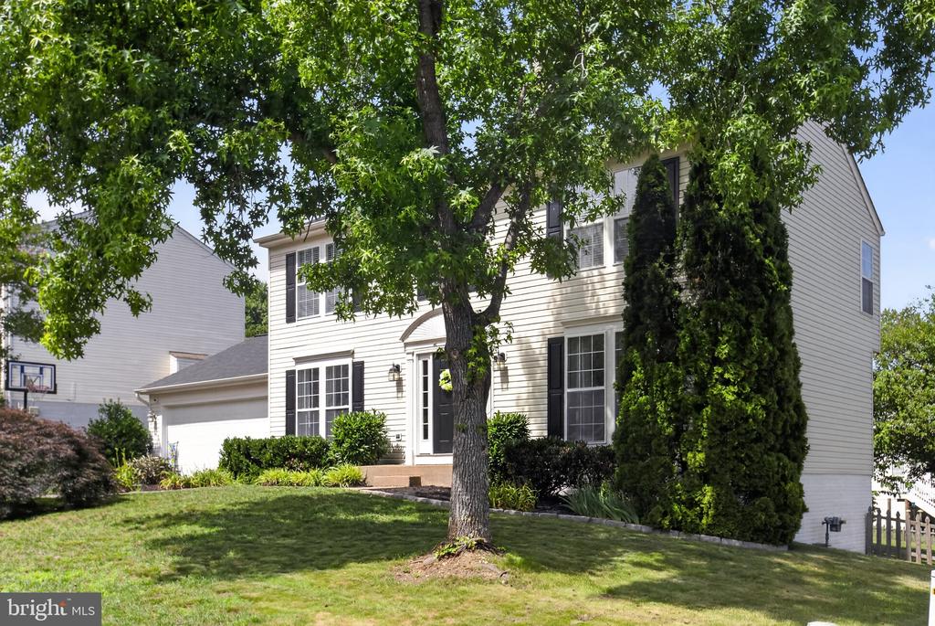 10110 MINDY CT, FREDERICKSBURG, Virginia 22408, 4 Bedrooms Bedrooms, ,3 BathroomsBathrooms,Residential,10110 MINDY CT,VASP2042954 MLS # VASP2042954