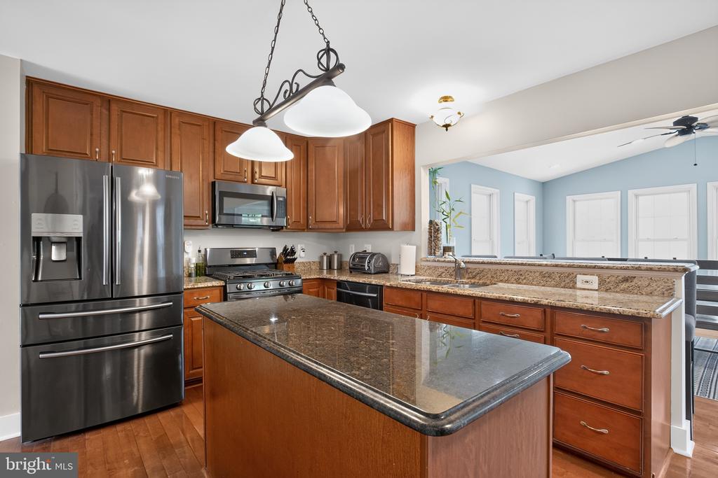 10110 MINDY CT, FREDERICKSBURG, Virginia 22408, 4 Bedrooms Bedrooms, ,3 BathroomsBathrooms,Residential,10110 MINDY CT,VASP2042954 MLS # VASP2042954