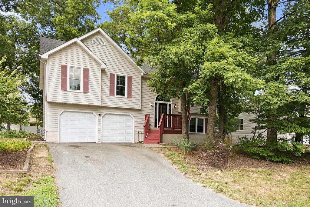 10608 CRESTWOOD DR, SPOTSYLVANIA, Virginia 22553, 4 Bedrooms Bedrooms, ,3 BathroomsBathrooms,Residential,10608 CRESTWOOD DR,VASP2041030 MLS # VASP2041030 10608 CRESTWOOD DR, SPOTSYLVANIA, Virginia 22553, 4 Bedrooms Bedrooms, ,3 BathroomsBathrooms,Residential,10608 CRESTWOOD DR,VASP2041030 MLS # VASP2041030