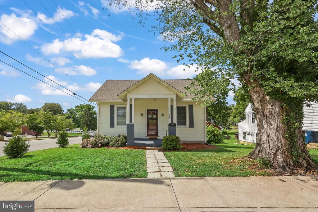 189 NEWTON ST, ORANGE, Virginia 22960, 4 Bedrooms Bedrooms, ,3 BathroomsBathrooms,Residential,189 NEWTON ST,VAOR2014478 MLS # VAOR2014478 189 NEWTON ST, ORANGE, Virginia 22960, 4 Bedrooms Bedrooms, ,3 BathroomsBathrooms,Residential,189 NEWTON ST,VAOR2014478 MLS # VAOR2014478