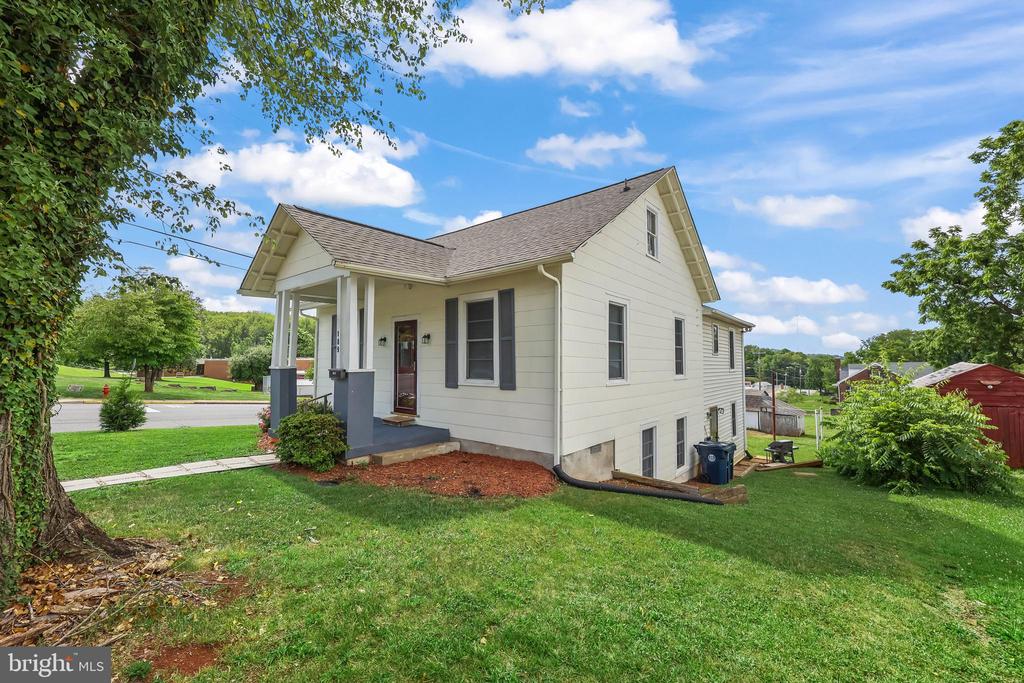 189 NEWTON ST, ORANGE, Virginia 22960, 4 Bedrooms Bedrooms, ,3 BathroomsBathrooms,Residential,189 NEWTON ST,VAOR2014478 MLS # VAOR2014478 189 NEWTON ST, ORANGE, Virginia 22960, 4 Bedrooms Bedrooms, ,3 BathroomsBathrooms,Residential,189 NEWTON ST,VAOR2014478 MLS # VAOR2014478