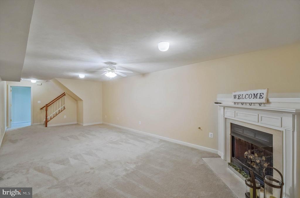 233 N VIEW CIR, WARRENTON, Virginia 20186, 3 Bedrooms Bedrooms, ,2 BathroomsBathrooms,Residential,233 N VIEW CIR,VAFQ2022646 MLS # VAFQ2022646 233 N VIEW CIR, WARRENTON, Virginia 20186, 3 Bedrooms Bedrooms, ,2 BathroomsBathrooms,Residential,233 N VIEW CIR,VAFQ2022646 MLS # VAFQ2022646