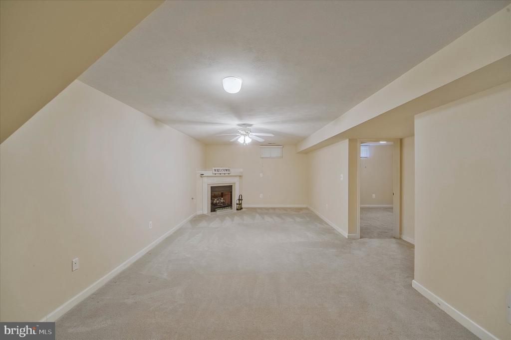 233 N VIEW CIR, WARRENTON, Virginia 20186, 3 Bedrooms Bedrooms, ,2 BathroomsBathrooms,Residential,233 N VIEW CIR,VAFQ2022646 MLS # VAFQ2022646 233 N VIEW CIR, WARRENTON, Virginia 20186, 3 Bedrooms Bedrooms, ,2 BathroomsBathrooms,Residential,233 N VIEW CIR,VAFQ2022646 MLS # VAFQ2022646