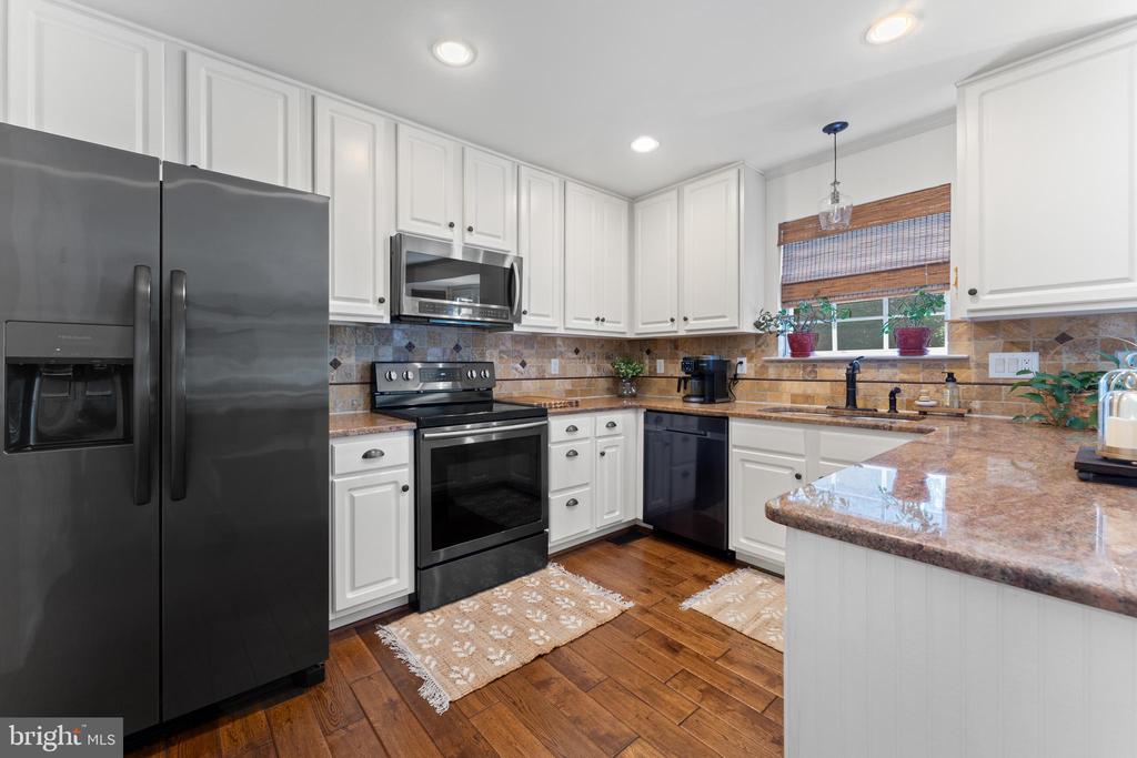 4104 AMELIA DR, FREDERICKSBURG, Virginia 22408, 4 Bedrooms Bedrooms, ,2 BathroomsBathrooms,Residential,4104 AMELIA DR,VASP2042970 MLS # VASP2042970 4104 AMELIA DR, FREDERICKSBURG, Virginia 22408, 4 Bedrooms Bedrooms, ,2 BathroomsBathrooms,Residential,4104 AMELIA DR,VASP2042970 MLS # VASP2042970