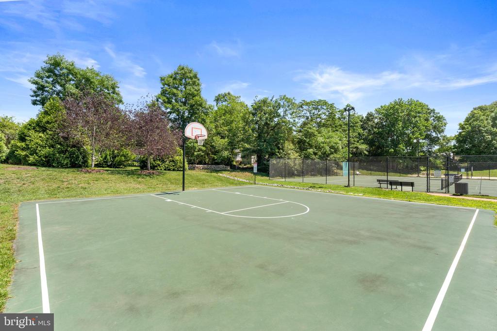 4104 AMELIA DR, FREDERICKSBURG, Virginia 22408, 4 Bedrooms Bedrooms, ,2 BathroomsBathrooms,Residential,4104 AMELIA DR,VASP2042970 MLS # VASP2042970 4104 AMELIA DR, FREDERICKSBURG, Virginia 22408, 4 Bedrooms Bedrooms, ,2 BathroomsBathrooms,Residential,4104 AMELIA DR,VASP2042970 MLS # VASP2042970
