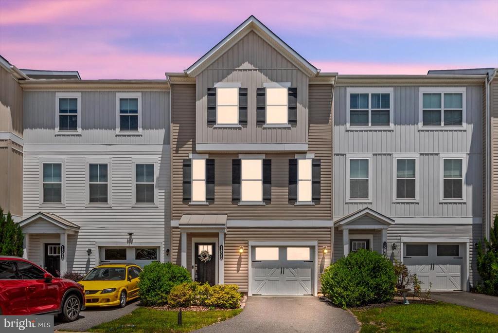 1506 HUDGINS FARM CIR, FREDERICKSBURG, Virginia 22408, 3 Bedrooms Bedrooms, ,3 BathroomsBathrooms,Residential,1506 HUDGINS FARM CIR,VASP2042630 MLS # VASP2042630 1506 HUDGINS FARM CIR, FREDERICKSBURG, Virginia 22408, 3 Bedrooms Bedrooms, ,3 BathroomsBathrooms,Residential,1506 HUDGINS FARM CIR,VASP2042630 MLS # VASP2042630